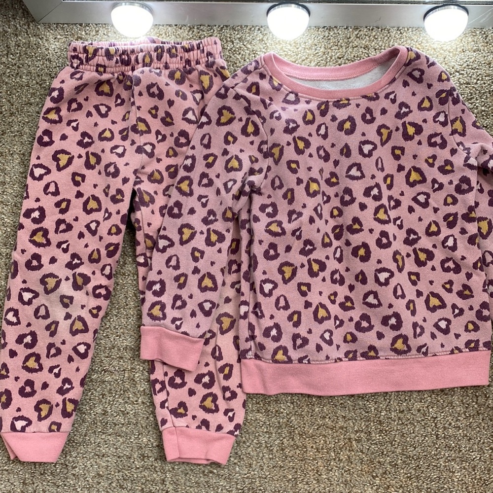 Toddler 3T/4T sweatshirt and sweatpants set